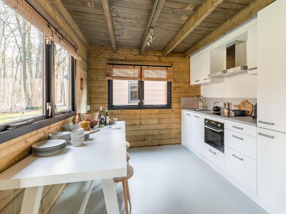 Cosy Wooden House Amid Woods In Soesterberg Utrecht Dış mekan fotoğraf