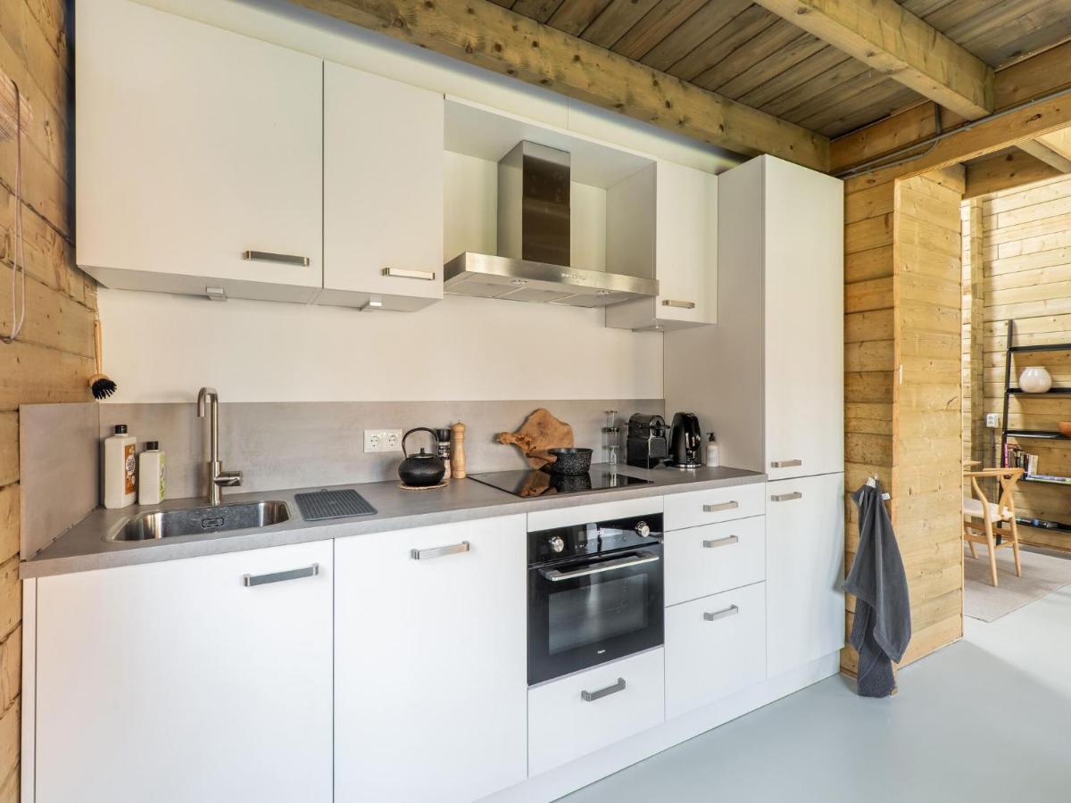 Cosy Wooden House Amid Woods In Soesterberg Utrecht Dış mekan fotoğraf